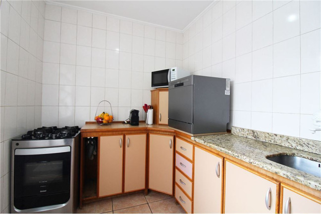 Imagem Imóvel com 3 Quartos à Venda, em Rio Branco - Porto Alegre Imagem Imóvel com 3 Quartos à Venda, em Rio Branco - Porto Alegre