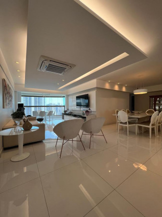 Imagem Apartamento com 3 Quartos à Venda, 171 m² em Casa Forte - Recife