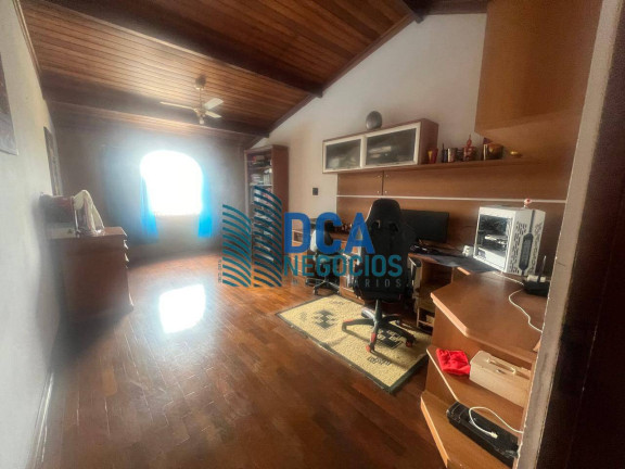 Imagem Casa com 5 Quartos à Venda, 400 m² em Parque São Luís - Taubaté Imagem Casa com 5 Quartos à Venda, 400 m² em Parque São Luís - Taubaté