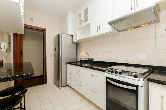 Imagem Imóvel com 3 Quartos à Venda, 94 m² em Jardim Botânico - Curitiba Imagem Imóvel com 3 Quartos à Venda, 94 m² em Jardim Botânico - Curitiba