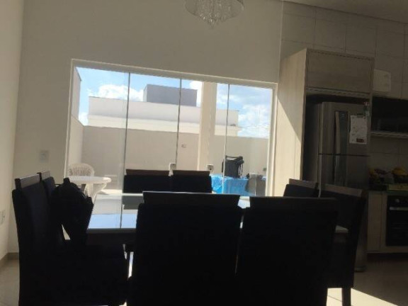 Imagem Casa com 3 Quartos à Venda, 200 m² em Wanel Ville - Sorocaba Imagem Casa com 3 Quartos à Venda, 200 m² em Wanel Ville - Sorocaba