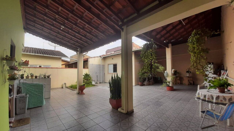 Imagem Casa com 5 Quartos à Venda, 71 m² em Jardim Savoy - Itanhaém Imagem Casa com 5 Quartos à Venda, 71 m² em Jardim Savoy - Itanhaém