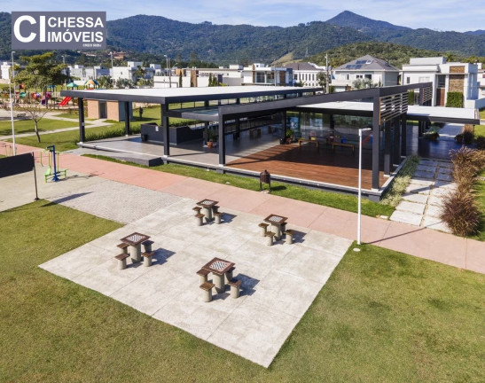 Imagem Casa com 4 Quartos à Venda, 605 m² em Centro - Camboriú Imagem Casa com 4 Quartos à Venda, 605 m² em Centro - Camboriú