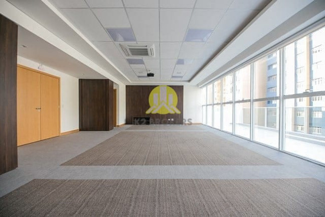 Imagem Sala Comercial à Venda, 208 m² em Batel - Curitiba Imagem Sala Comercial à Venda, 208 m² em Batel - Curitiba