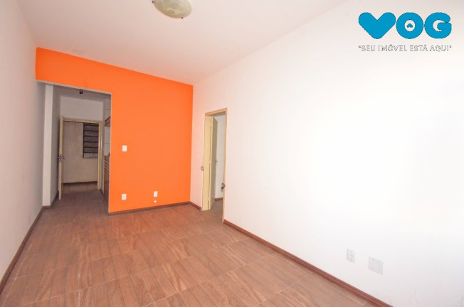 Imagem Imóvel com 1 Quarto à Venda, 41 m² em Centro Histórico - Porto Alegre Imagem Imóvel com 1 Quarto à Venda, 41 m² em Centro Histórico - Porto Alegre