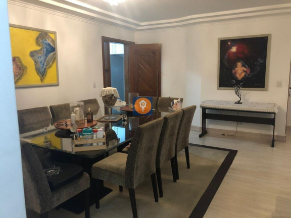 Imagem Apartamento com 4 Quartos à Venda, 206 m²