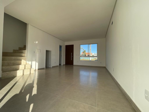 Imagem Casa com 3 Quartos à Venda, em Petrópolis - Porto Alegre Imagem Casa com 3 Quartos à Venda, em Petrópolis - Porto Alegre