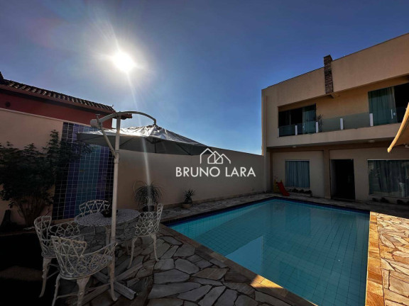 Casa com 5 Quartos à Venda, 280 m² em Santa Mônica - Igarapé