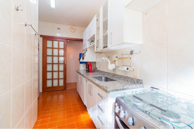 Imagem Apartamento com 2 Quartos à Venda, 67 m² em Teresópolis - Porto Alegre Imagem Apartamento com 2 Quartos à Venda, 67 m² em Teresópolis - Porto Alegre