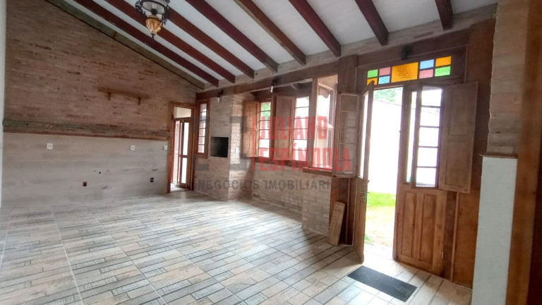 Imagem Casa com 3 Quartos à Venda, 150 m² em Espírito Santo - Porto Alegre Imagem Casa com 3 Quartos à Venda, 150 m² em Espírito Santo - Porto Alegre