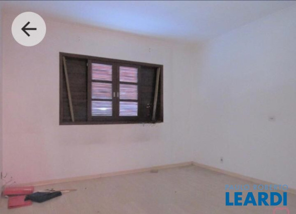 Imagem Sobrado com 2 Quartos para Alugar, 127 m² em Vila Pires - Santo André