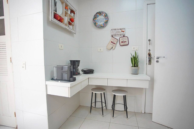 Imagem Apartamento com 2 Quartos à Venda,  em Leblon - Rio De Janeiro