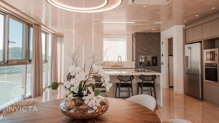 Apartamento com 3 Quartos à Venda, 232 m² em Barra Sul - Balneário Camboriú