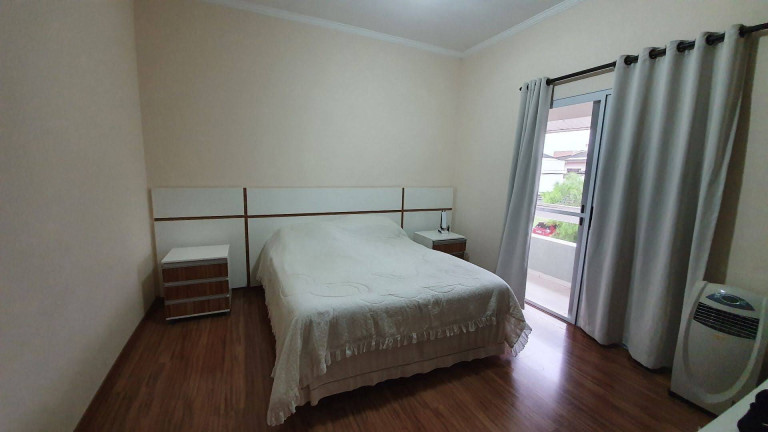 Imagem Sobrado com 3 Quartos à Venda, 300 m² em Loteamento Residencial Campos Do Conde Ii - Tremembé