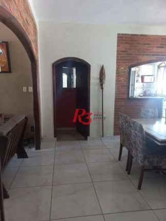 Imagem Casa com 5 Quartos à Venda, 600 m² em Vila Voturuá - São Vicente