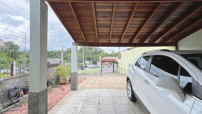 Imagem Casa com 3 Quartos à Venda, 156 m² em Vila Nova - Porto Alegre Imagem Casa com 3 Quartos à Venda, 156 m² em Vila Nova - Porto Alegre