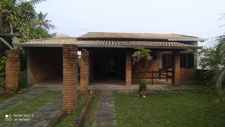 Imagem Casa com 4 Quartos à Venda, 156 m² em Praia Das Palmeiras - Itapoá Imagem Casa com 4 Quartos à Venda, 156 m² em Praia Das Palmeiras - Itapoá