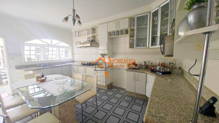 Imagem Sobrado com 3 Quartos à Venda ou Locação, 307 m² em Jardim Santa Mena - Guarulhos Imagem Sobrado com 3 Quartos à Venda ou Locação, 307 m² em Jardim Santa Mena - Guarulhos