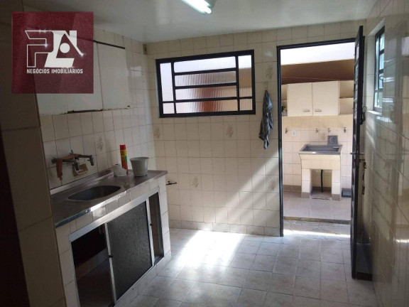 Imagem Casa com 3 Quartos à Venda, 210 m² em Centro - Guaratinguetá Imagem Casa com 3 Quartos à Venda, 210 m² em Centro - Guaratinguetá