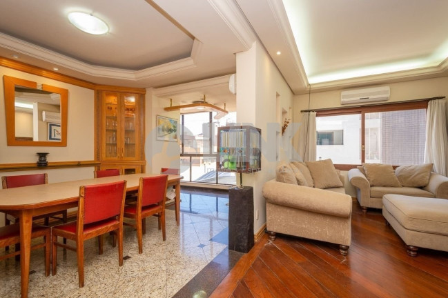 Apartamento com 3 Quartos à Venda, 136 m² em Petrópolis - Porto Alegre