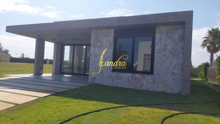 Imagem Casa de Condomínio com 4 Quartos à Venda, 240 m² em Remanso - Xangri-la