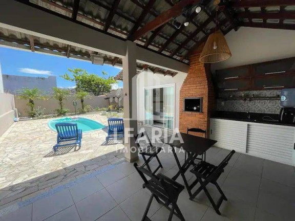 Casa com 2 Quartos à Venda, 124 m² em Brasilia - Itapoá