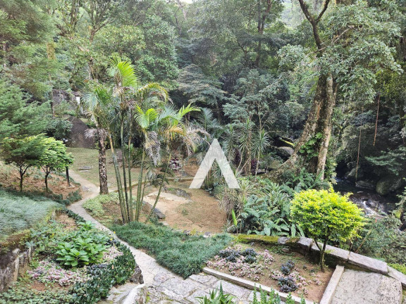 Imagem Casa com 8 Quartos à Venda, 1.000 m² em Garrafão - Guapimirim