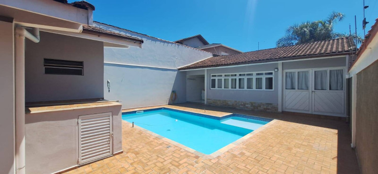 Casa com 5 Quartos à Venda, 246 m² em Estancia São Jose - Peruíbe