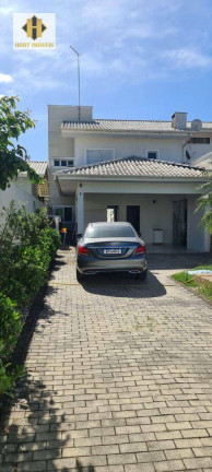 Imagem Casa com 3 Quartos à Venda, 300 m² em Universitário - Tijucas Imagem Casa com 3 Quartos à Venda, 300 m² em Universitário - Tijucas