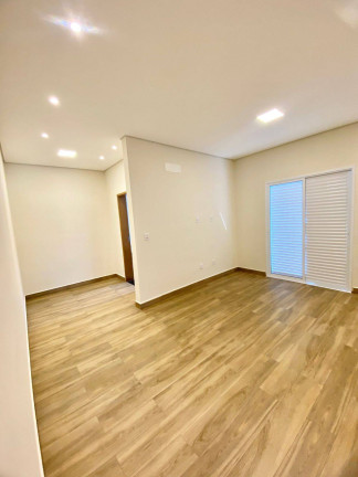 Imagem Casa com 3 Quartos à Venda, 310 m² em Sunset Village - Bragança Paulista Imagem Casa com 3 Quartos à Venda, 310 m² em Sunset Village - Bragança Paulista