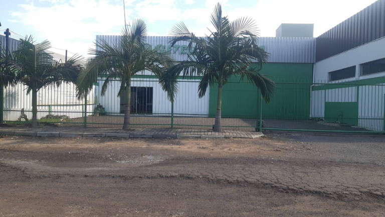 Imóvel Comercial à Venda, 200 m² em Itaqui