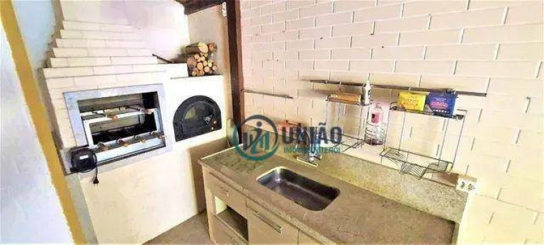 Imagem Casa com 4 Quartos à Venda, 110 m² em São Francisco - Niterói Imagem Casa com 4 Quartos à Venda, 110 m² em São Francisco - Niterói