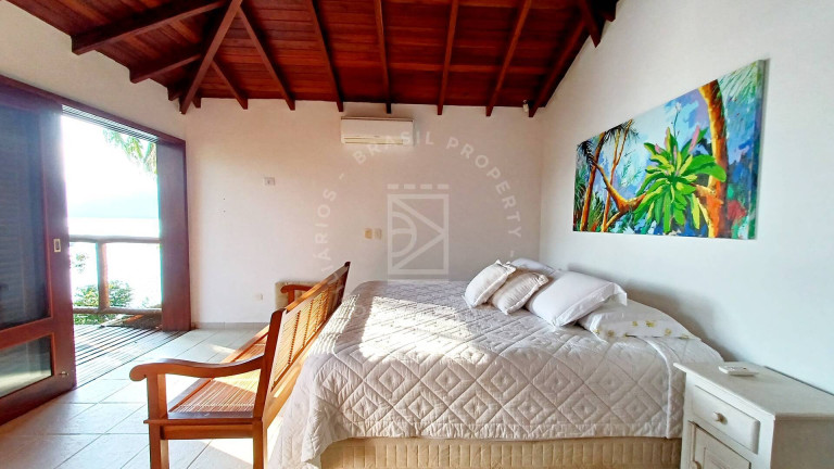 Imagem Casa com 3 Quartos à Venda, 160 m² em Vila Picinguaba - Ubatuba Imagem Casa com 3 Quartos à Venda, 160 m² em Vila Picinguaba - Ubatuba