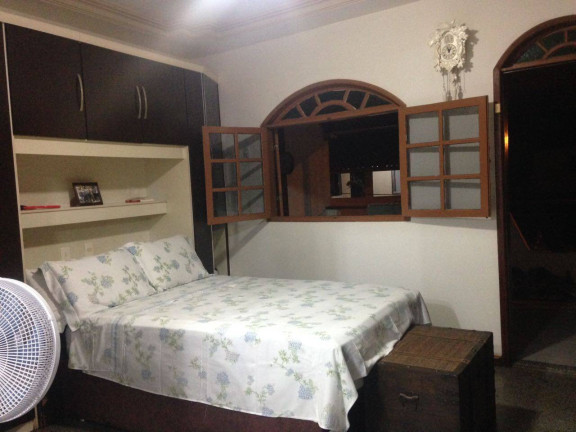 Imagem Casa com 3 Quartos à Venda, 250 m² em Parque Jóquei Club - Campos Dos Goytacazes