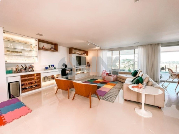 Imóvel com 3 Quartos à Venda, 341 m² em Vila Nova - Porto Alegre