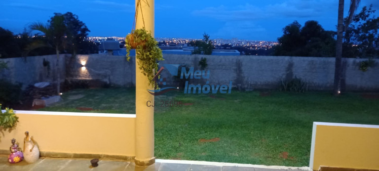 Imagem Casa com 5 Quartos à Venda, 230 m² em Setor Habitacional Arniqueira (águas Claras) - Brasília Imagem Casa com 5 Quartos à Venda, 230 m² em Setor Habitacional Arniqueira (águas Claras) - Brasília
