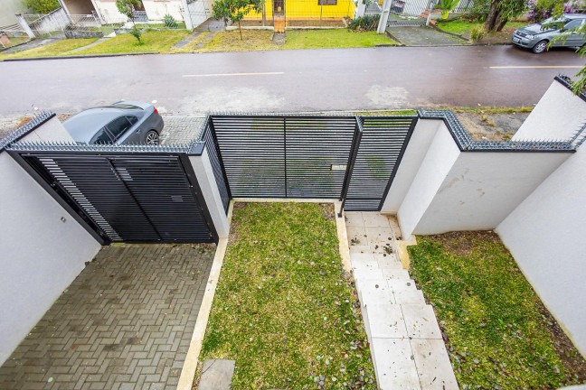 Imagem Sobrado com 3 Quartos à Venda, 125 m² em Lindóia - Curitiba Imagem Sobrado com 3 Quartos à Venda, 125 m² em Lindóia - Curitiba