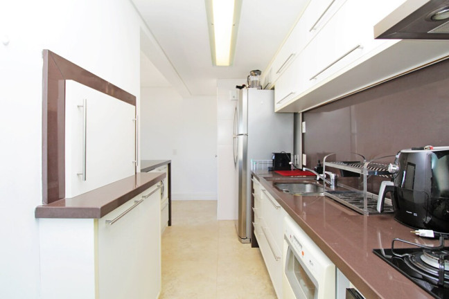 Imagem Imóvel com 3 Quartos à Venda, em Petrópolis - Porto Alegre Imagem Imóvel com 3 Quartos à Venda, em Petrópolis - Porto Alegre
