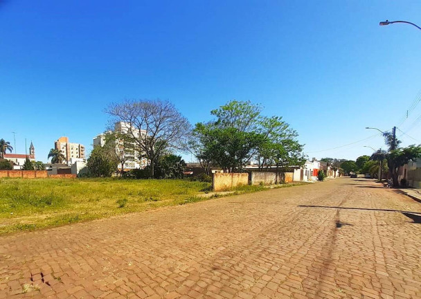 Imagem Terreno à Venda, 2.000 m² em Itaqui Imagem Terreno à Venda, 2.000 m² em Itaqui