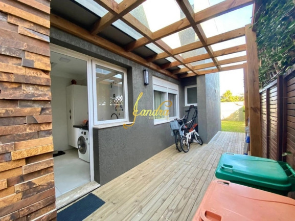 Imagem Casa de Condomínio com 4 Quartos à Venda, 250 m² em Atlantida - Xangri-la