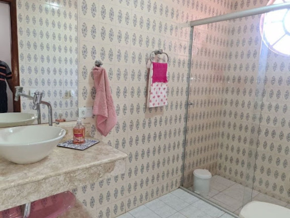 Imagem Casa com 6 Quartos à Venda, 225 m² em Cidade Satélite - Atibaia