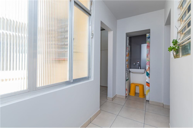 Imagem Imóvel com 2 Quartos à Venda,  em Menino Deus - Porto Alegre