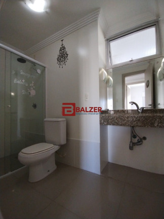 Imagem Apartamento com 2 Quartos à Venda, 130 m² em Centro - Florianópolis