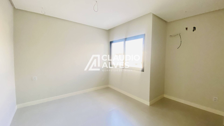 Imagem Casa de Condomínio com 3 Quartos à Venda, 242 m² em Papagaio - Feira De Santana