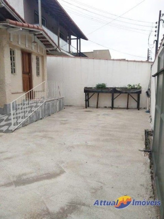 Imagem Casa com 5 Quartos à Venda, 186 m² em Várzea - Teresópolis