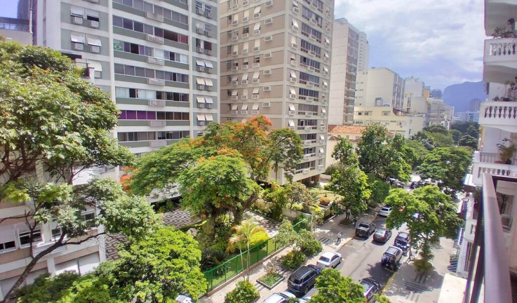Imagem Apartamento com 4 Quartos à Venda,  em Ipanema - Rio De Janeiro