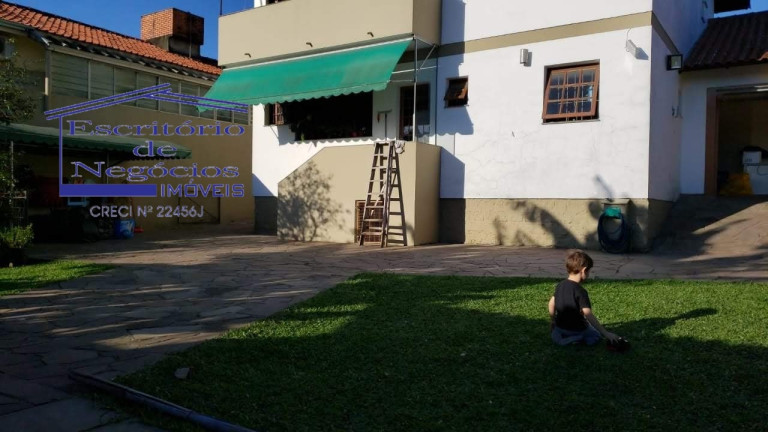 Imagem Casa com 4 Quartos à Venda, 268 m² em Cavalhada - Porto Alegre Imagem Casa com 4 Quartos à Venda, 268 m² em Cavalhada - Porto Alegre