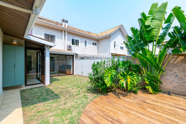 Casa de Condomínio com 3 Quartos para Alugar, 195 m² em Alphaville - Santana De Parnaíba