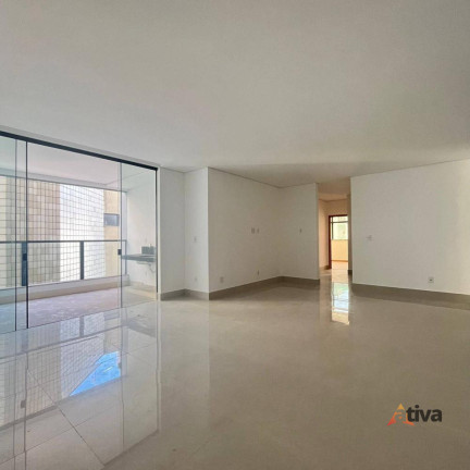 Imagem Apartamento com 3 Quartos à Venda, 135 m²