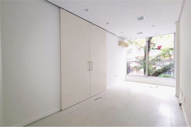 Imagem Sala Comercial à Venda,  em Moinhos De Vento - Porto Alegre